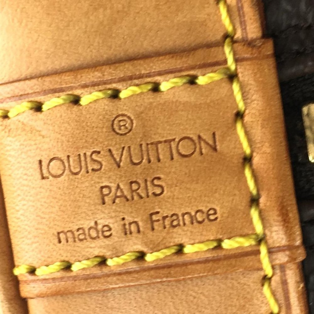 Louis Vuitton Alma Monogram Handbag Satchel - Picture 6 of 12